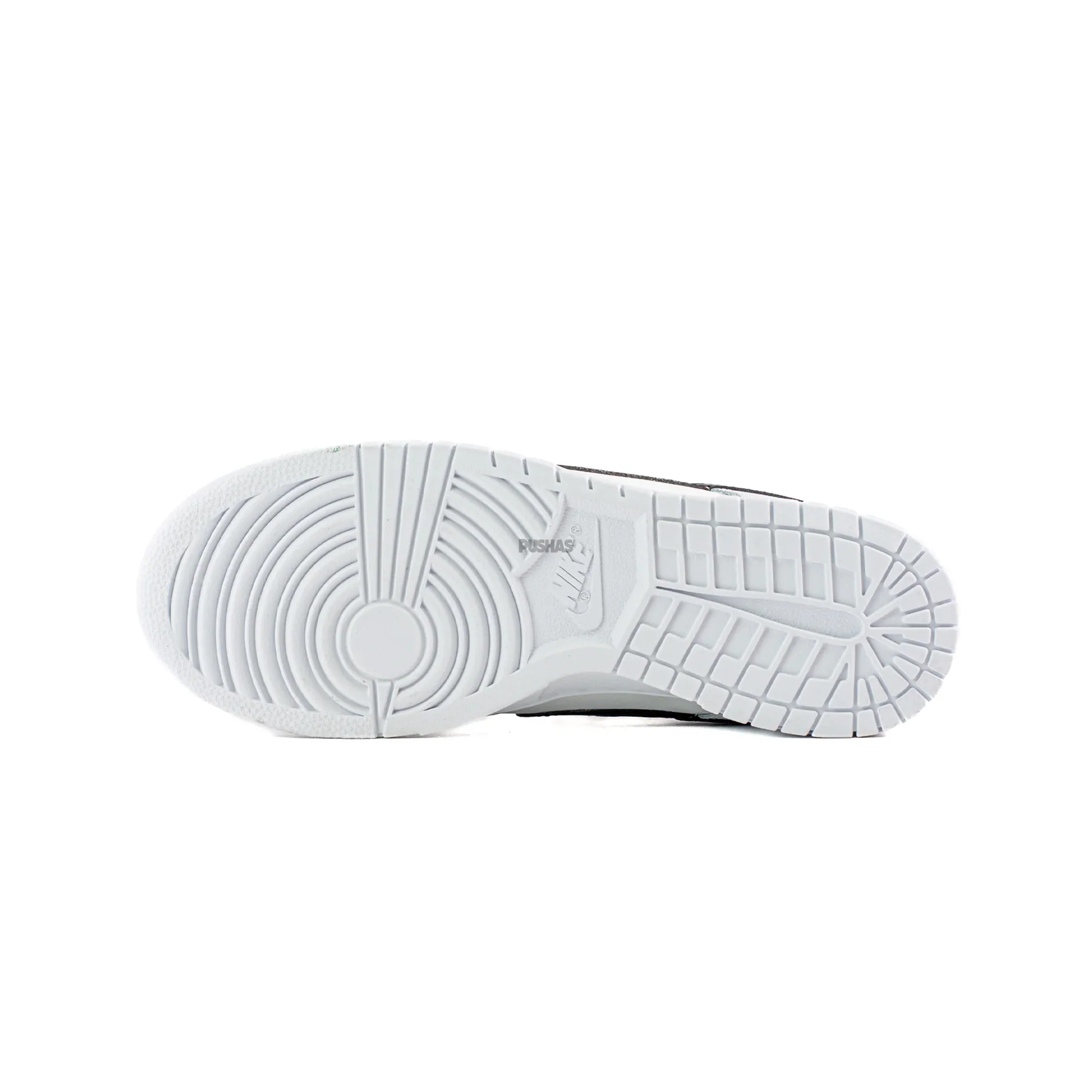 Dunk Low 'Reverse Panda' (2022) - Image 6