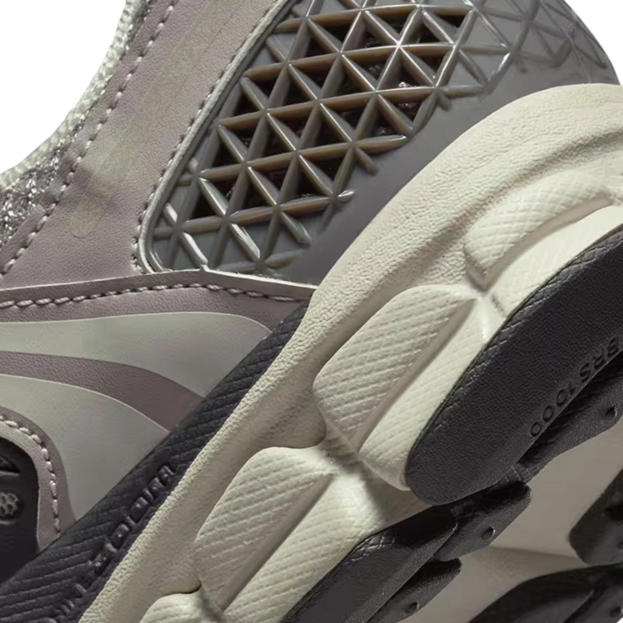 Nike Zoom Vomero 5 'Cobblestone Flat Pewter' W - Image 7